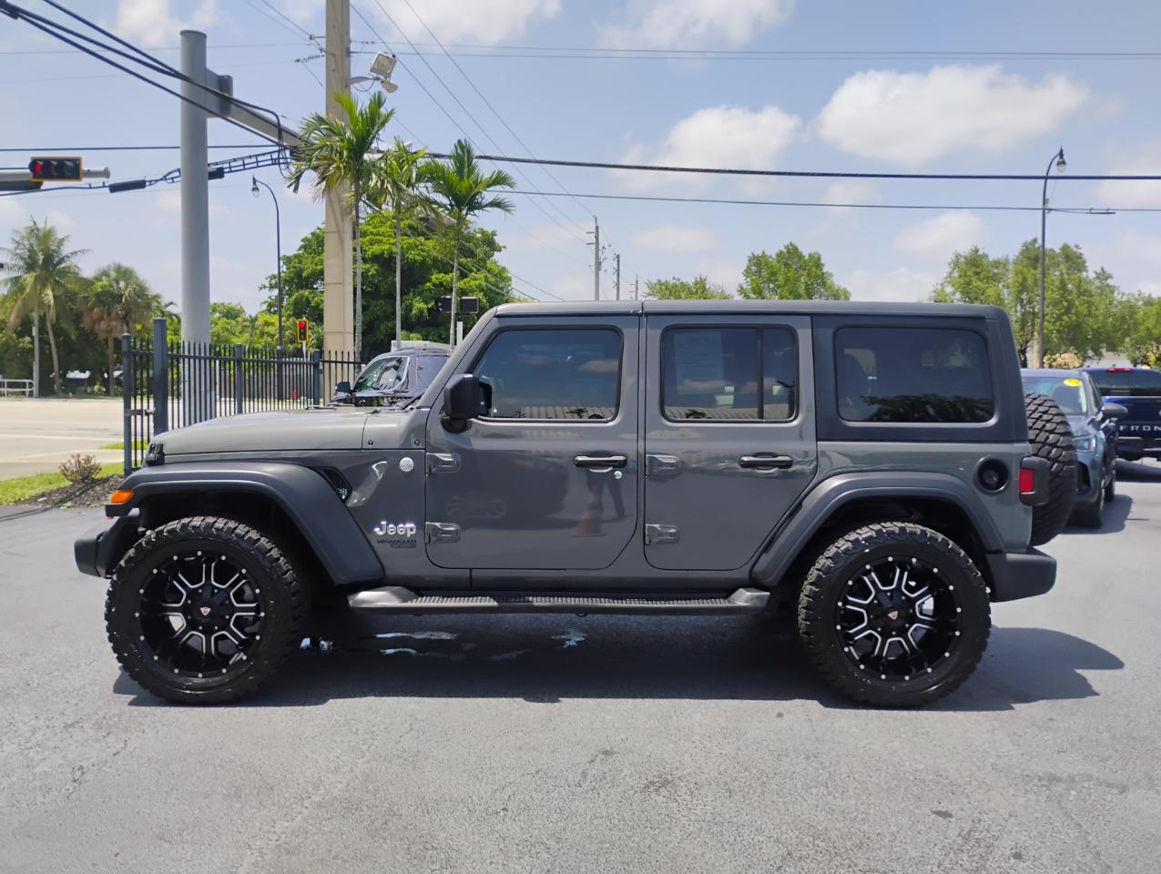 jeep wrangler unlimited 2020 1C4HJXDN0LW216530 image jeep wrangler unlimited 2020 1C4HJXDN0LW216530 image